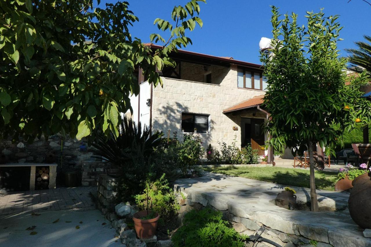 Lola'S Cottage & Garden Kalokhorio Dış mekan fotoğraf