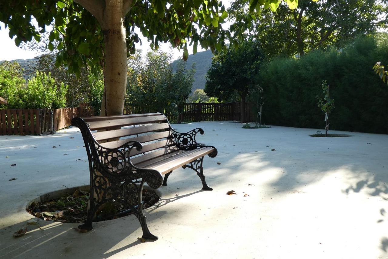 Lola'S Cottage & Garden Kalokhorio Dış mekan fotoğraf